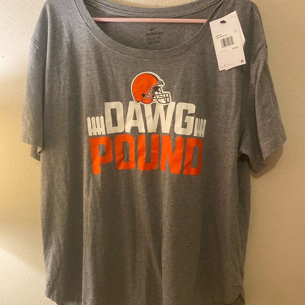 Mike Women’s “Dawg Pound” Cleveland Browns NFL XXL Grey Tee